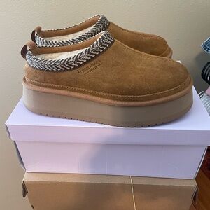 Koolaburra Tan Suede Platform Shoes